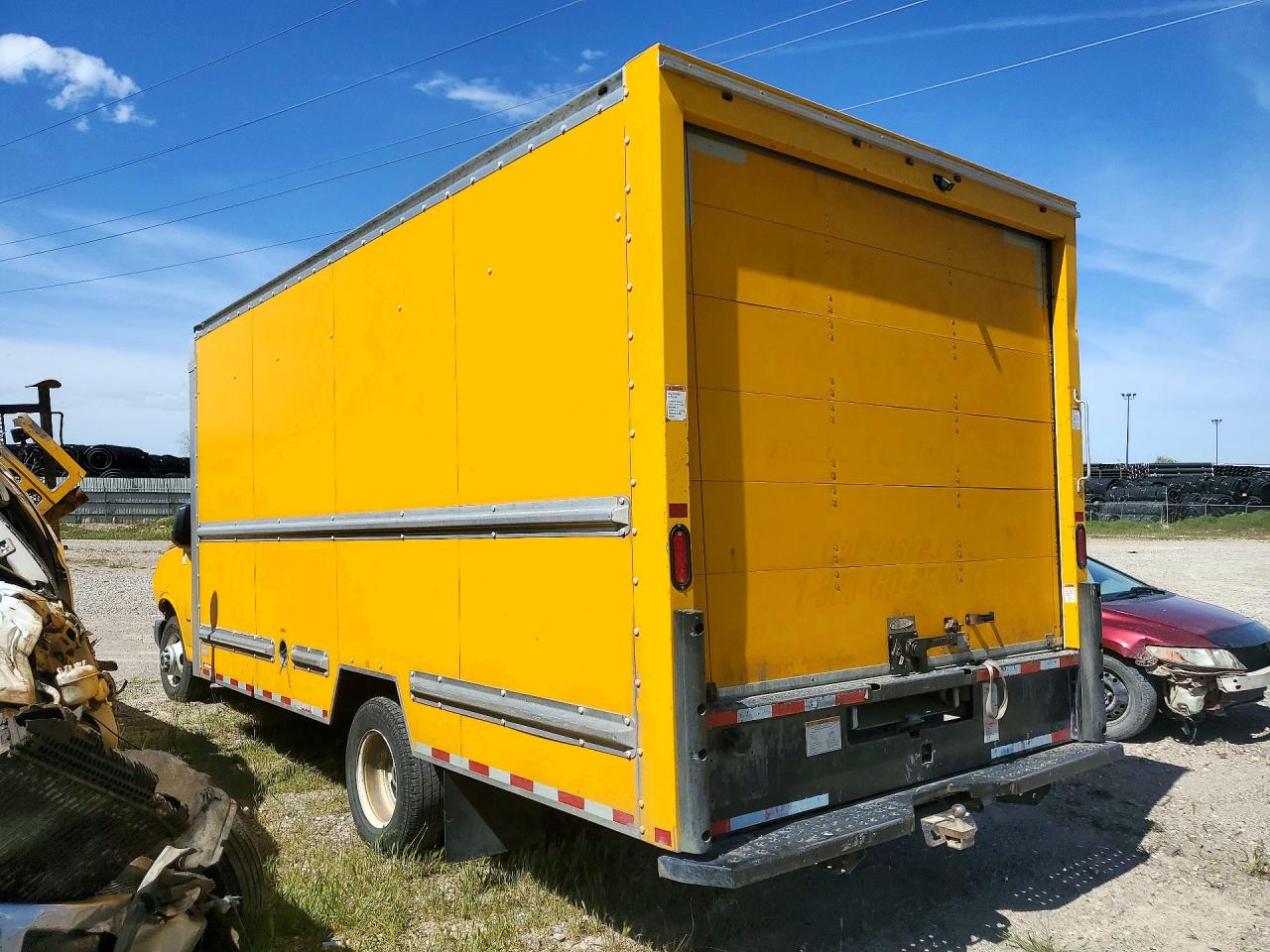GMC Savana Cutaway G3500