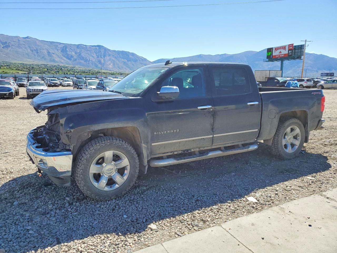 Salvage Chevrolet Silverado Image
