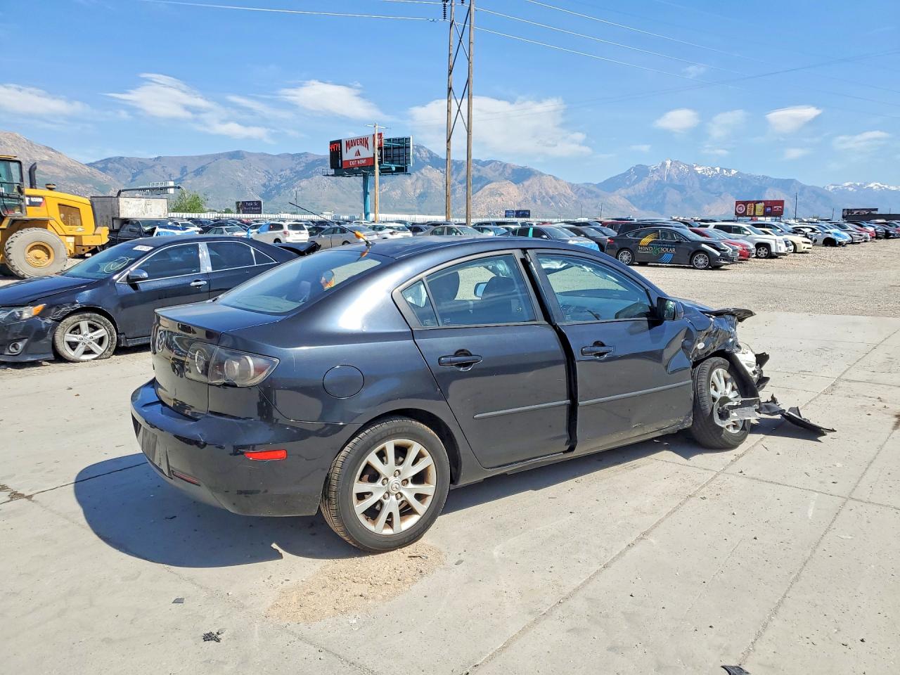 Mazda 3 I