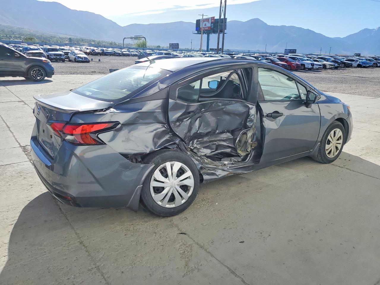 Nissan Versa S