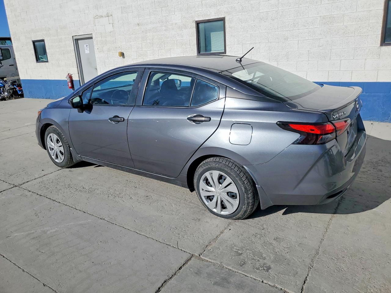 Nissan Versa S