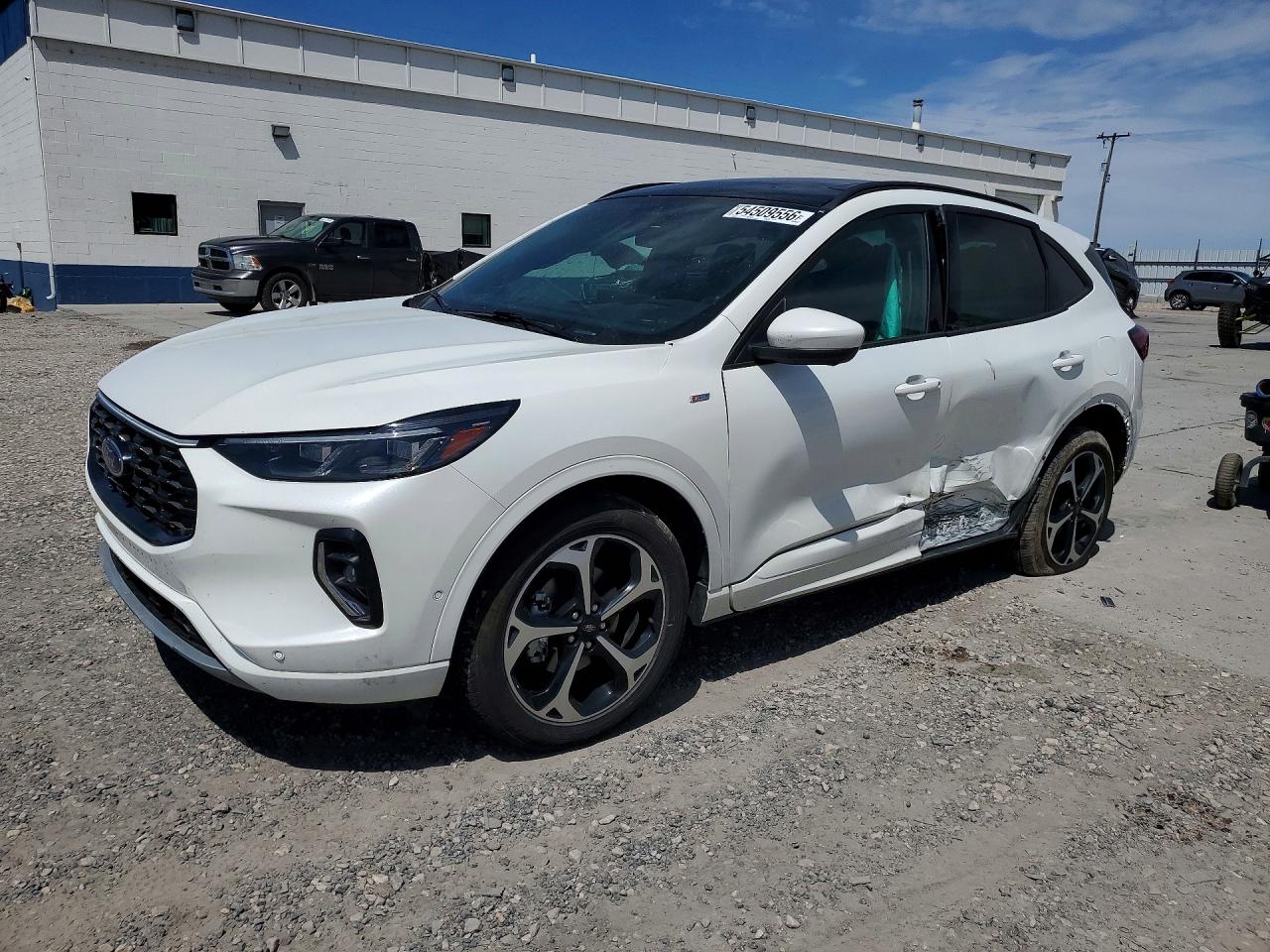 Salvage Ford Escape Image