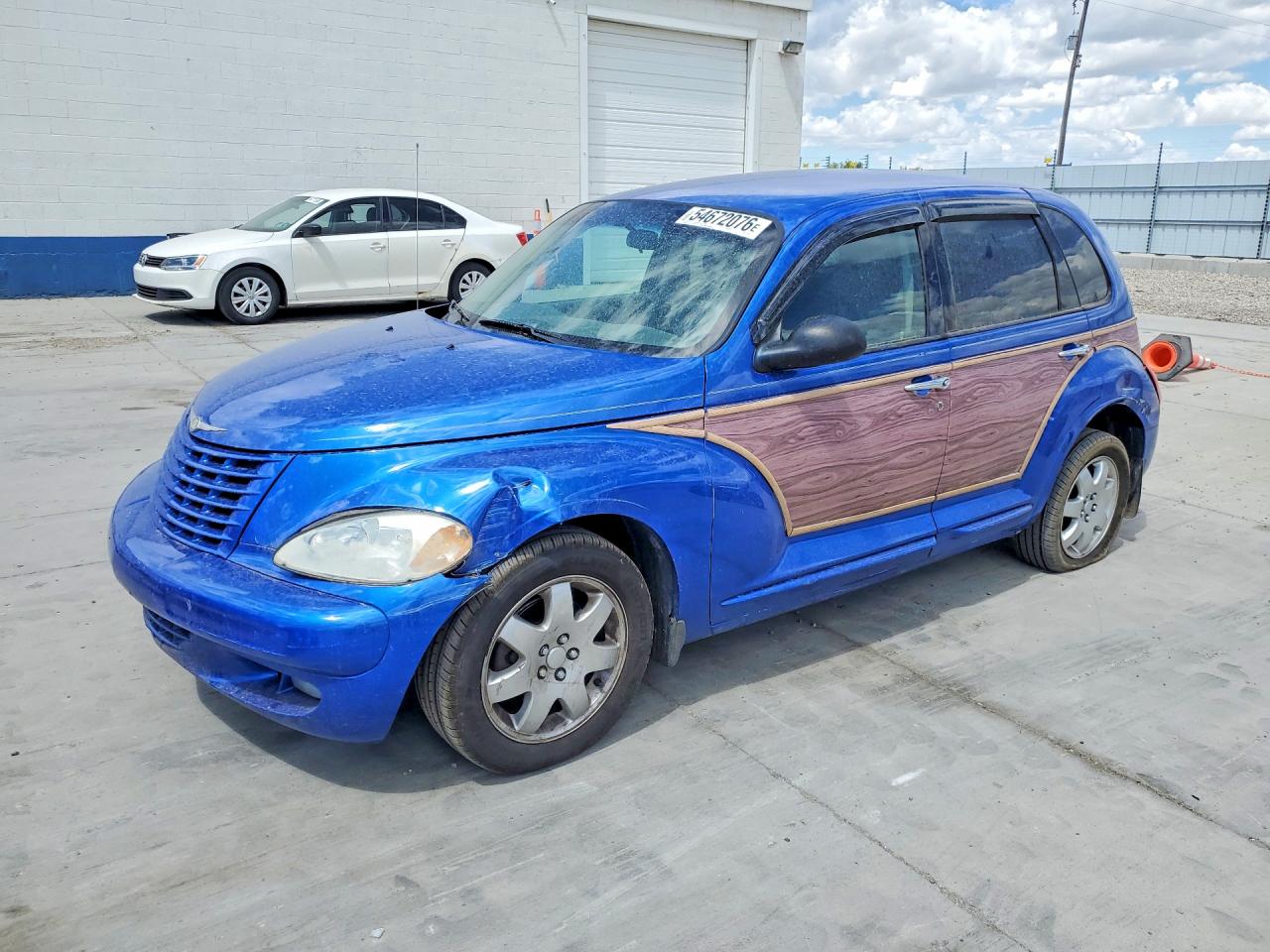 Salvage Chrysler PT Cruiser Image