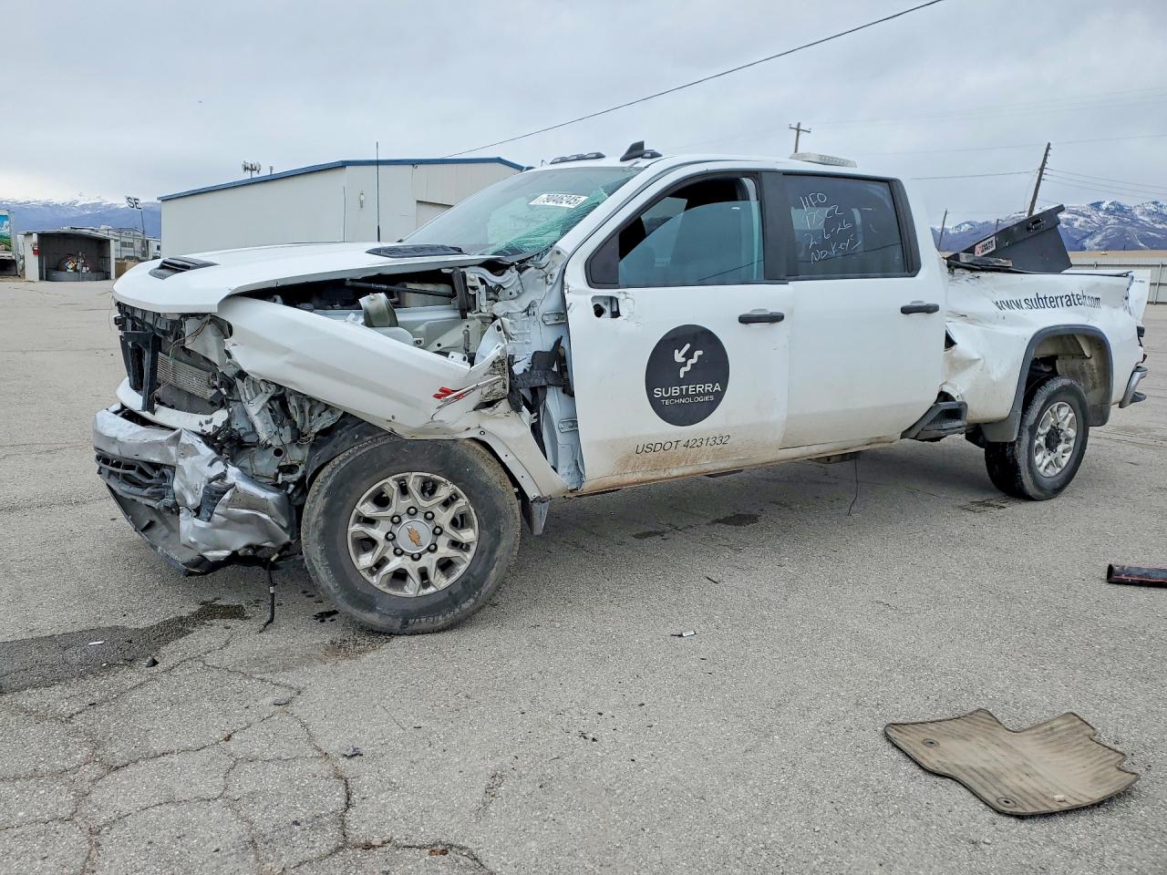 Salvage Chevrolet Silverado Image