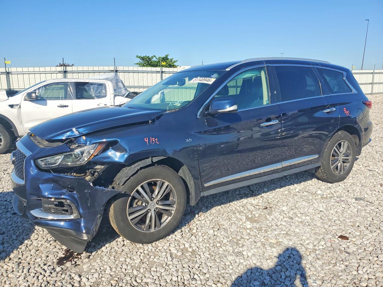 Salvage INFINITI Qx Image