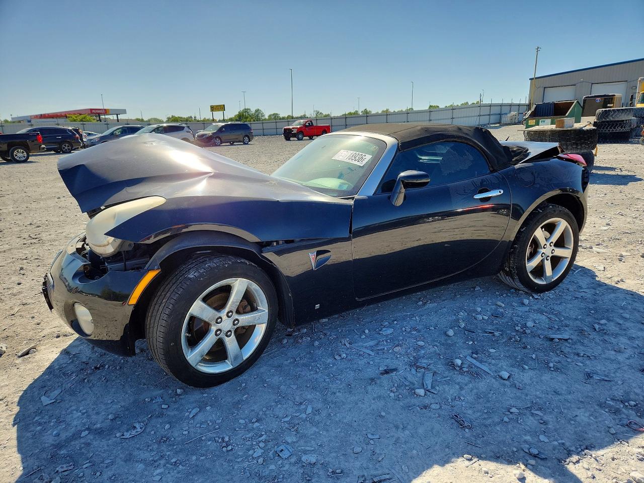 Salvage Pontiac Solstice Image