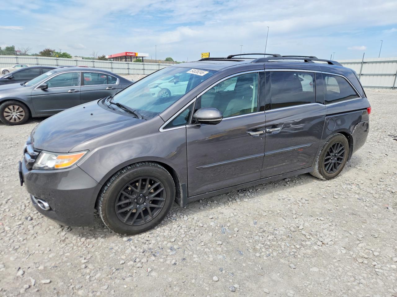 Salvage Honda Odyssey Image
