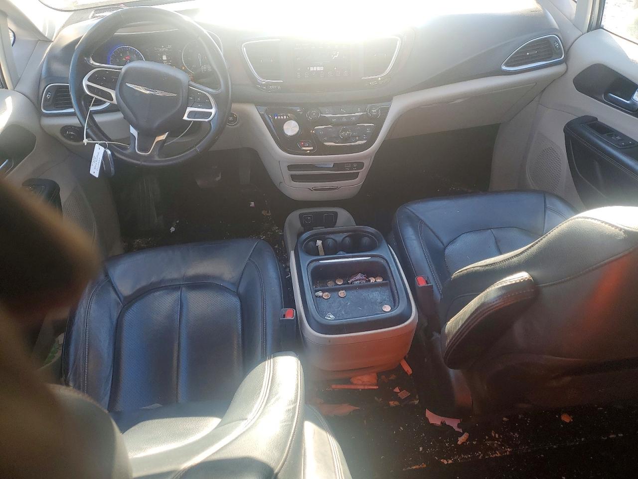 Chrysler Pacifica Touring L