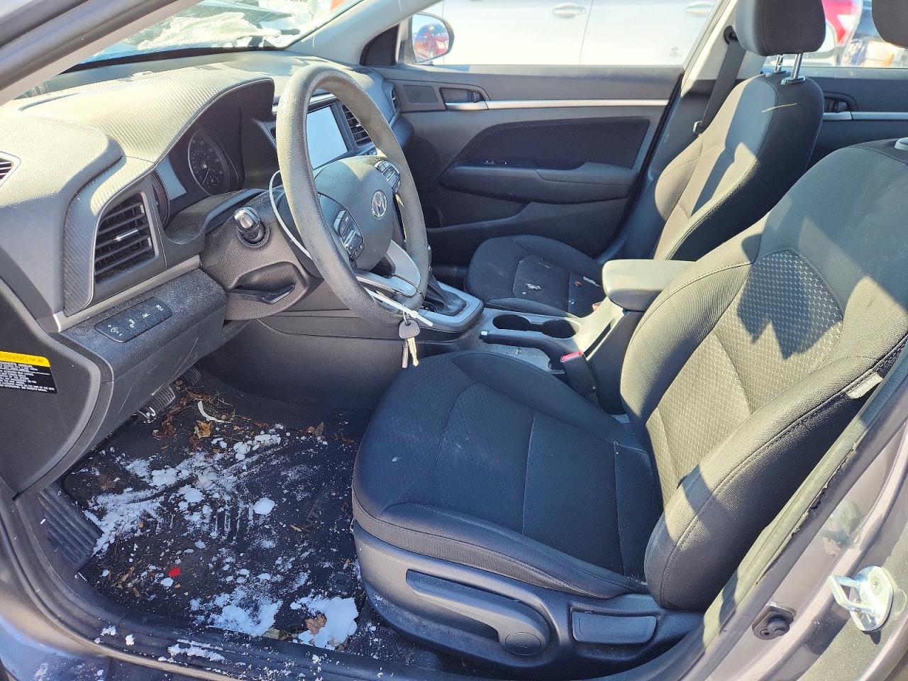 Hyundai ELANTRA Sel