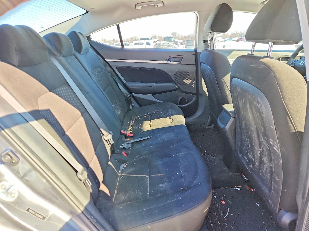 Hyundai ELANTRA Sel