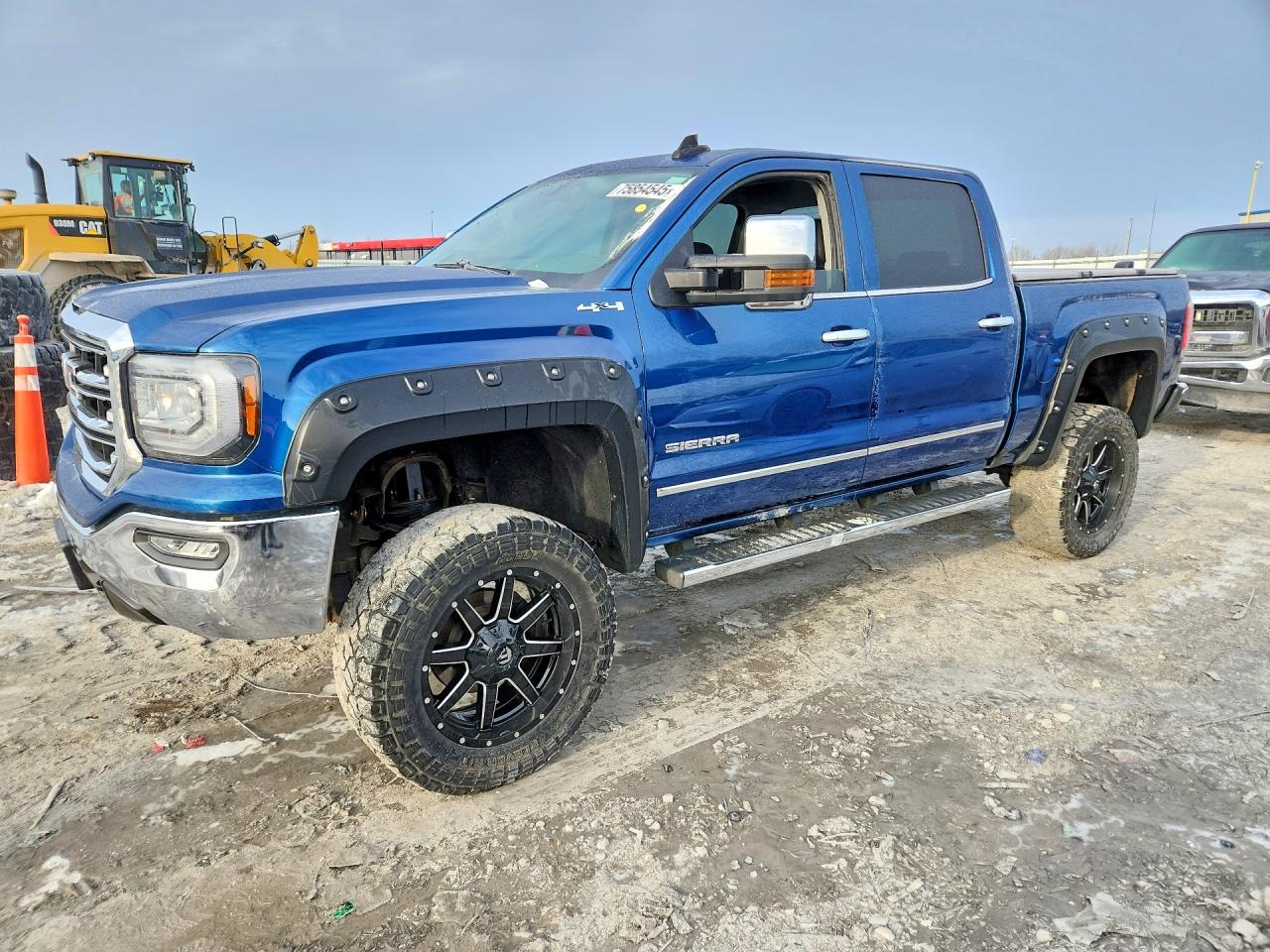 Salvage GMC Sierra Image