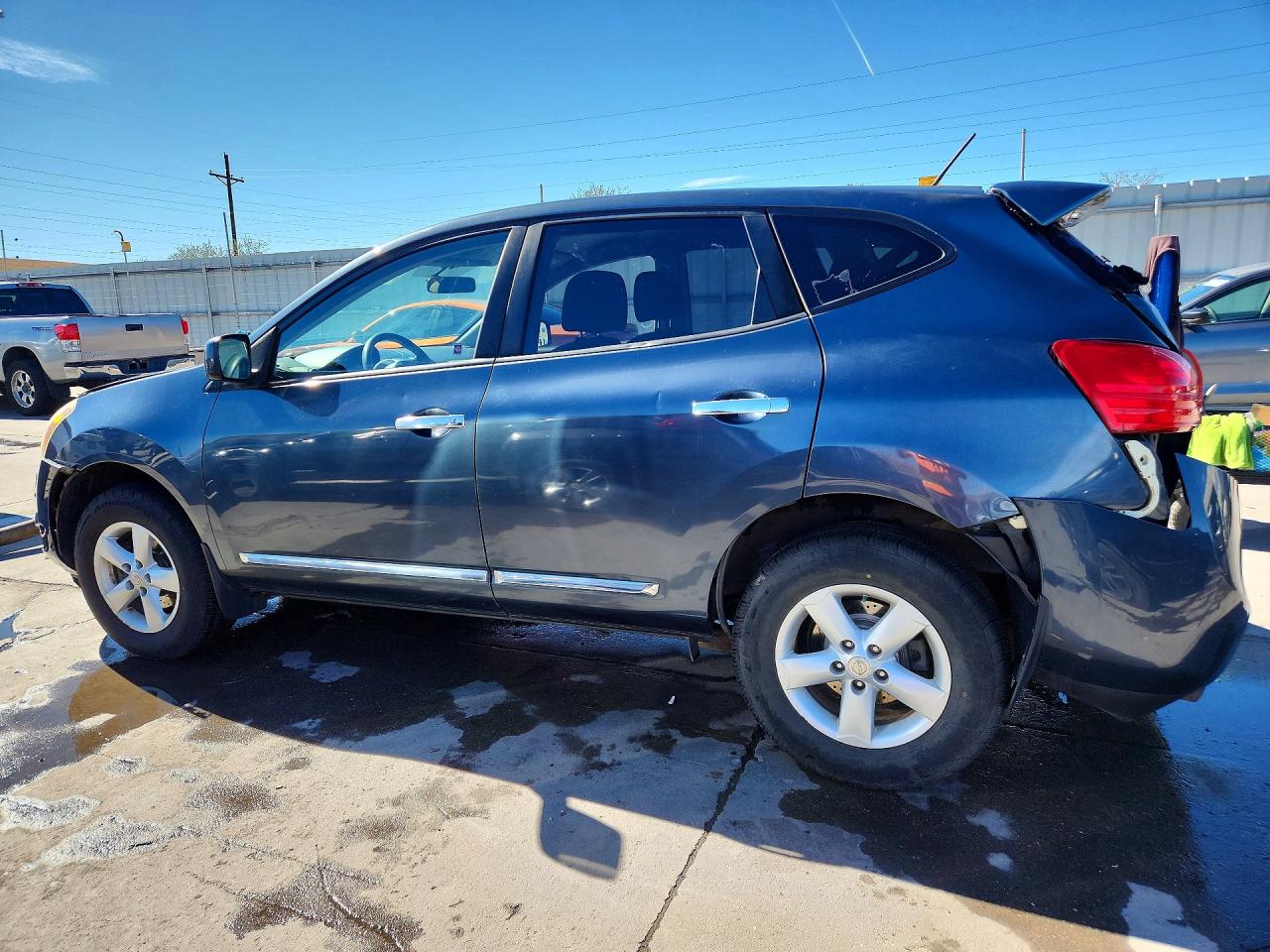 Nissan Rogue S