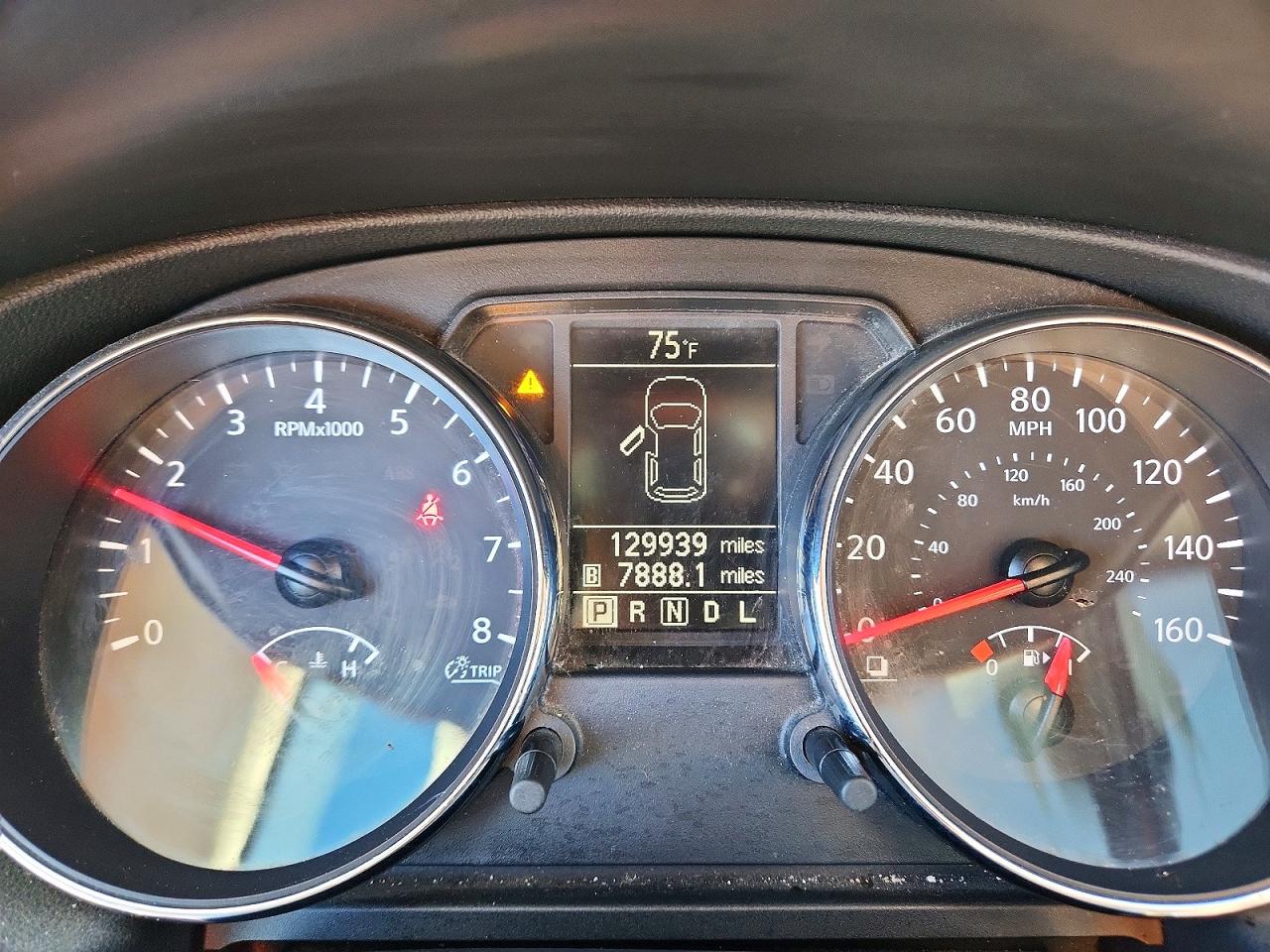 Nissan Rogue S