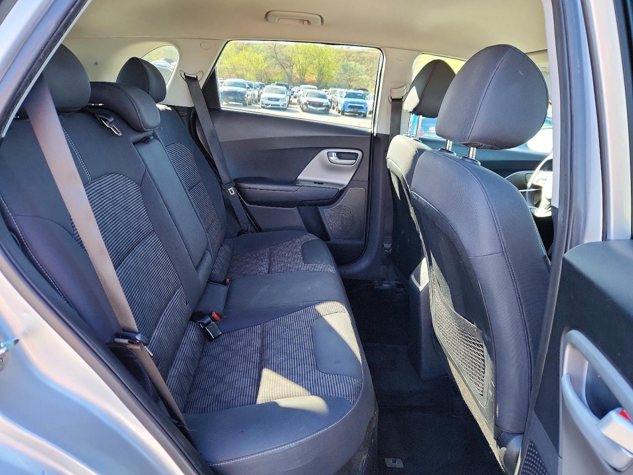 Kia Niro Lx