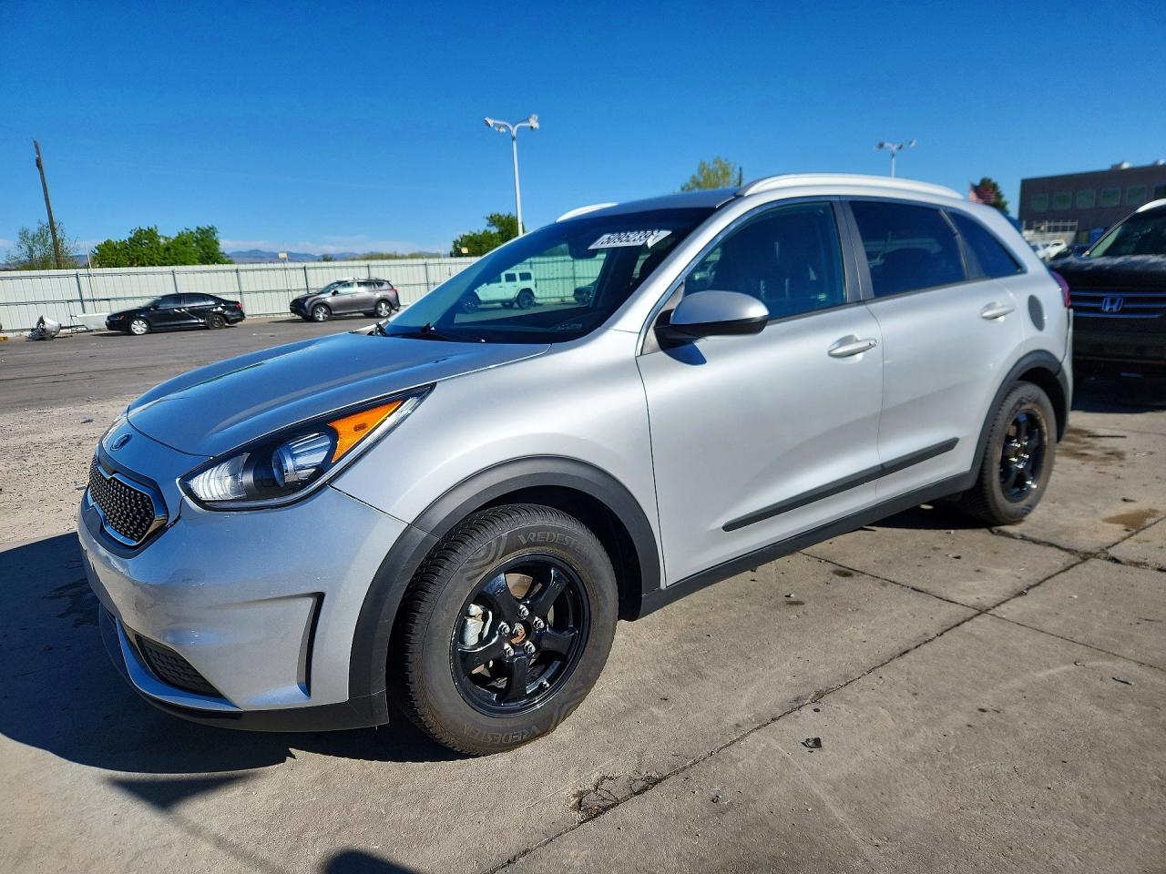 Salvage Kia Niro Image