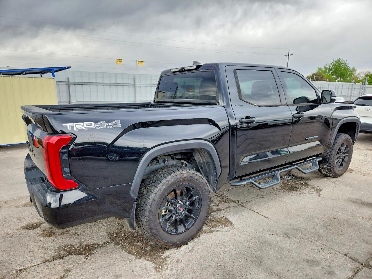 Toyota Tundra Crewmax Limited