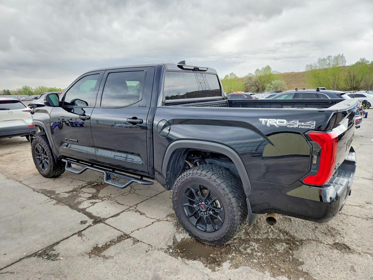 Toyota Tundra Crewmax Limited