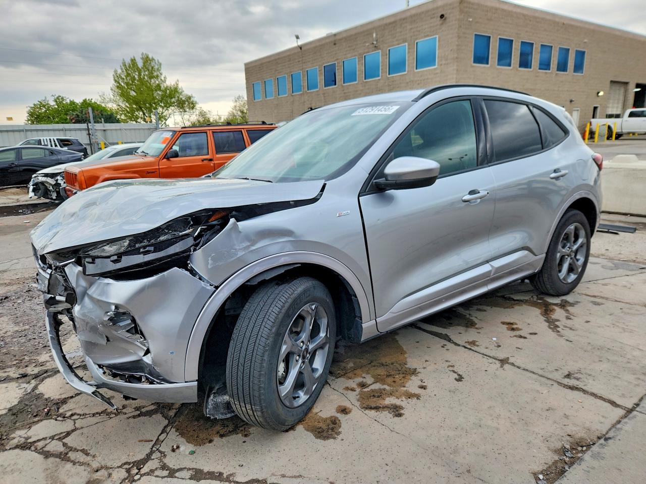 Salvage Ford Escape Image