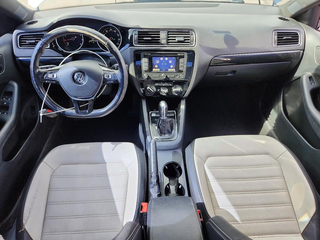 Volkswagen Jetta Se
