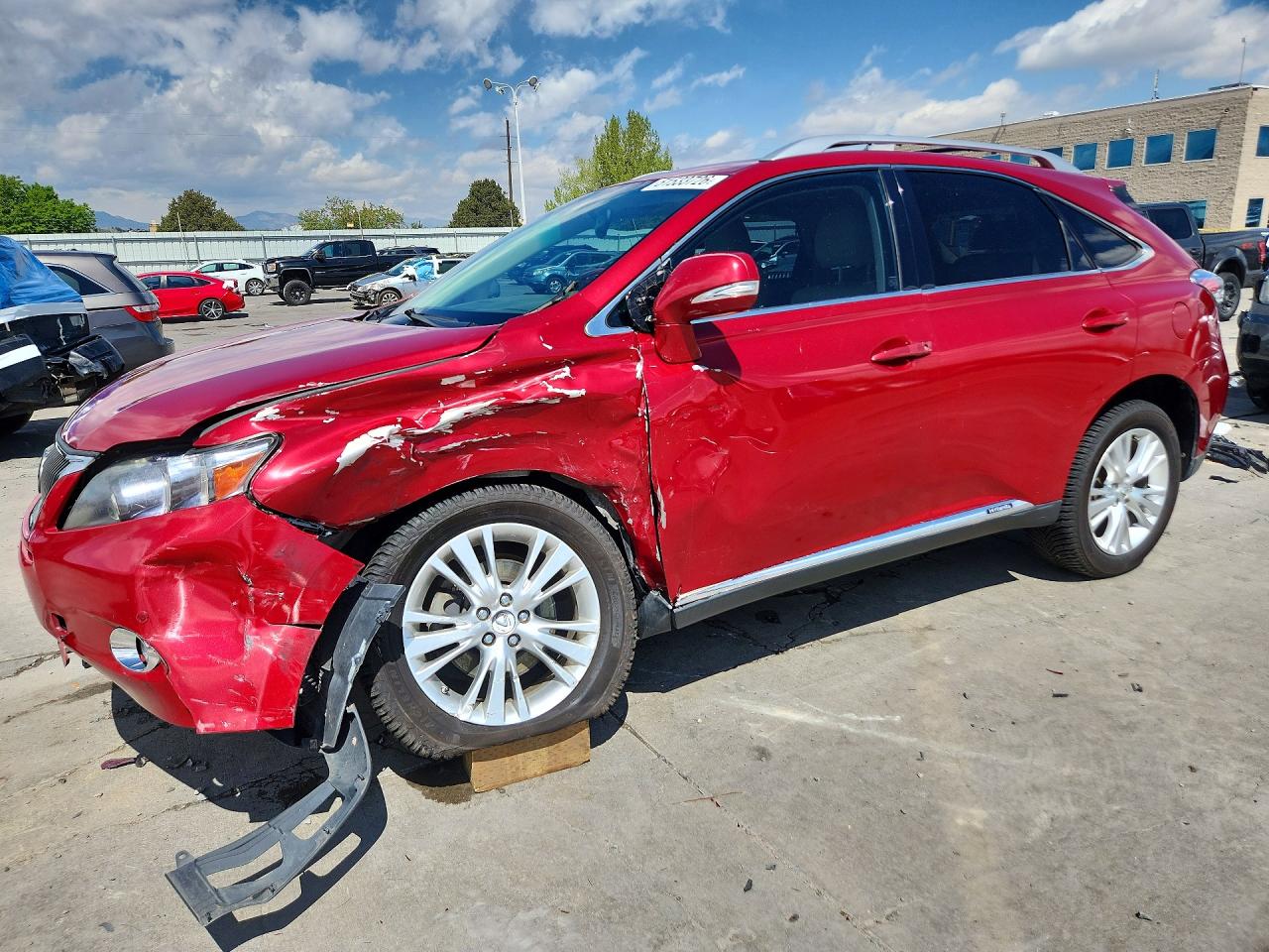 Salvage Lexus RX Image