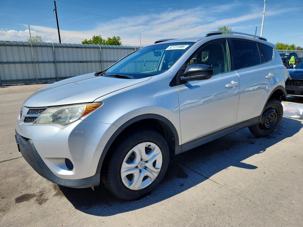 Salvage Toyota RAV4 Image