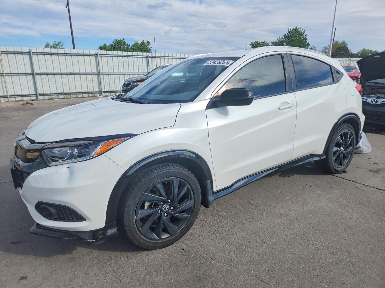Salvage Honda HR-V Image