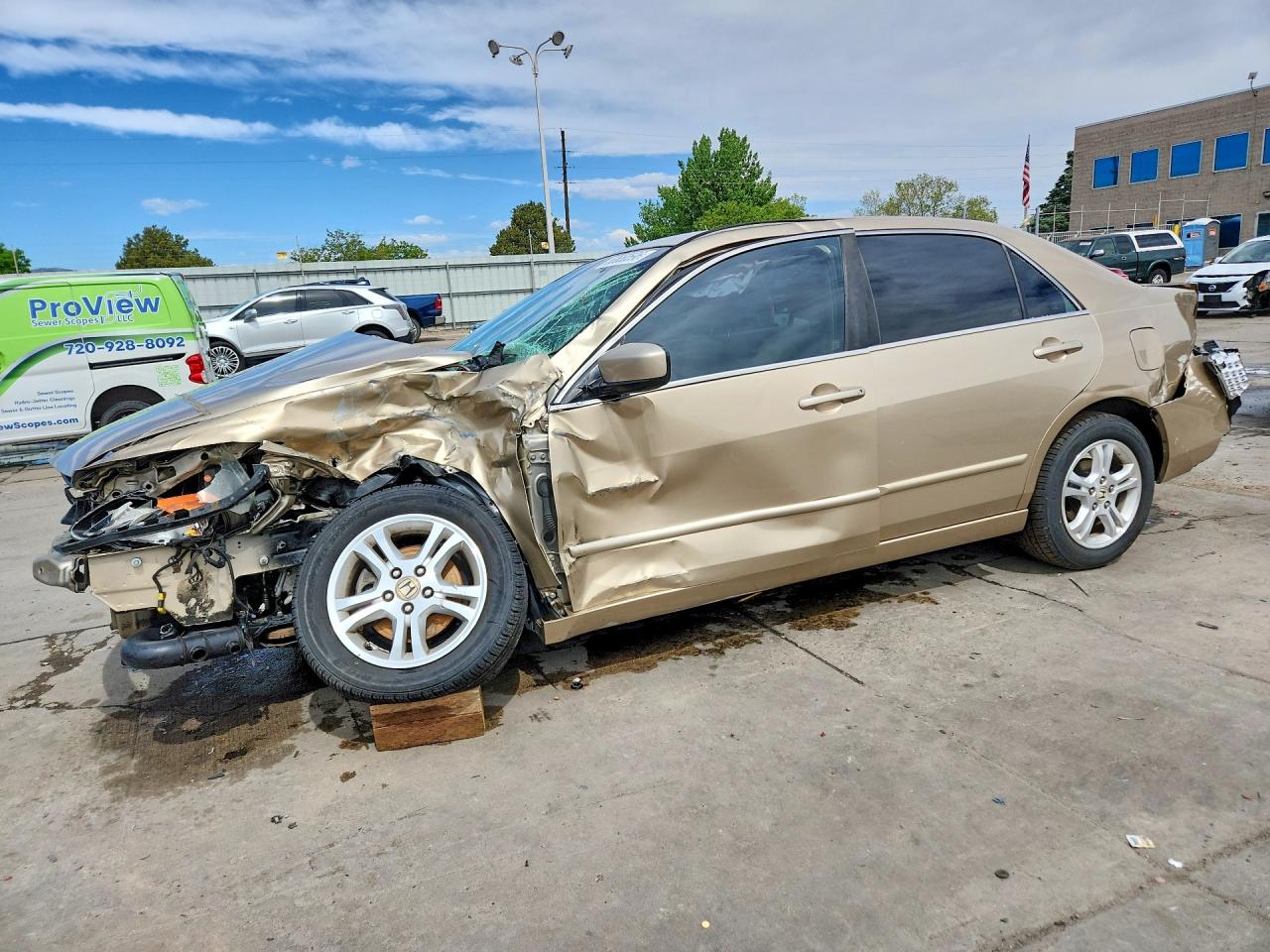 Salvage Honda Accord Image