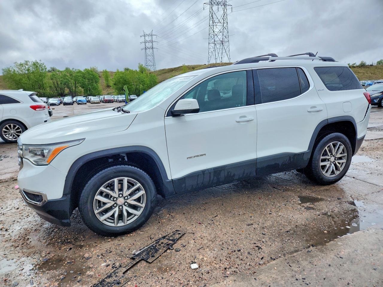 Salvage GMC Acadia Image