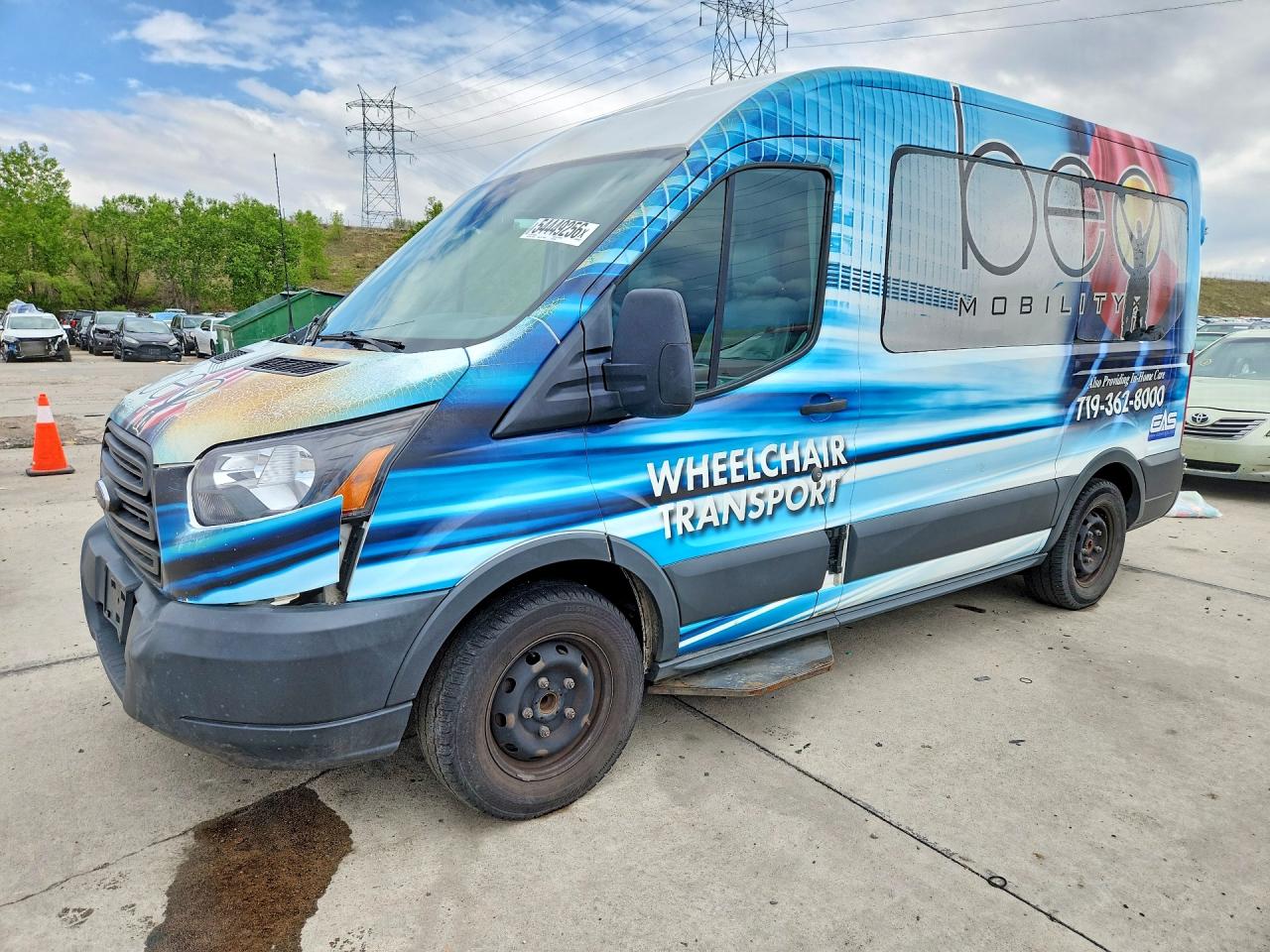 Salvage Ford Transit Image