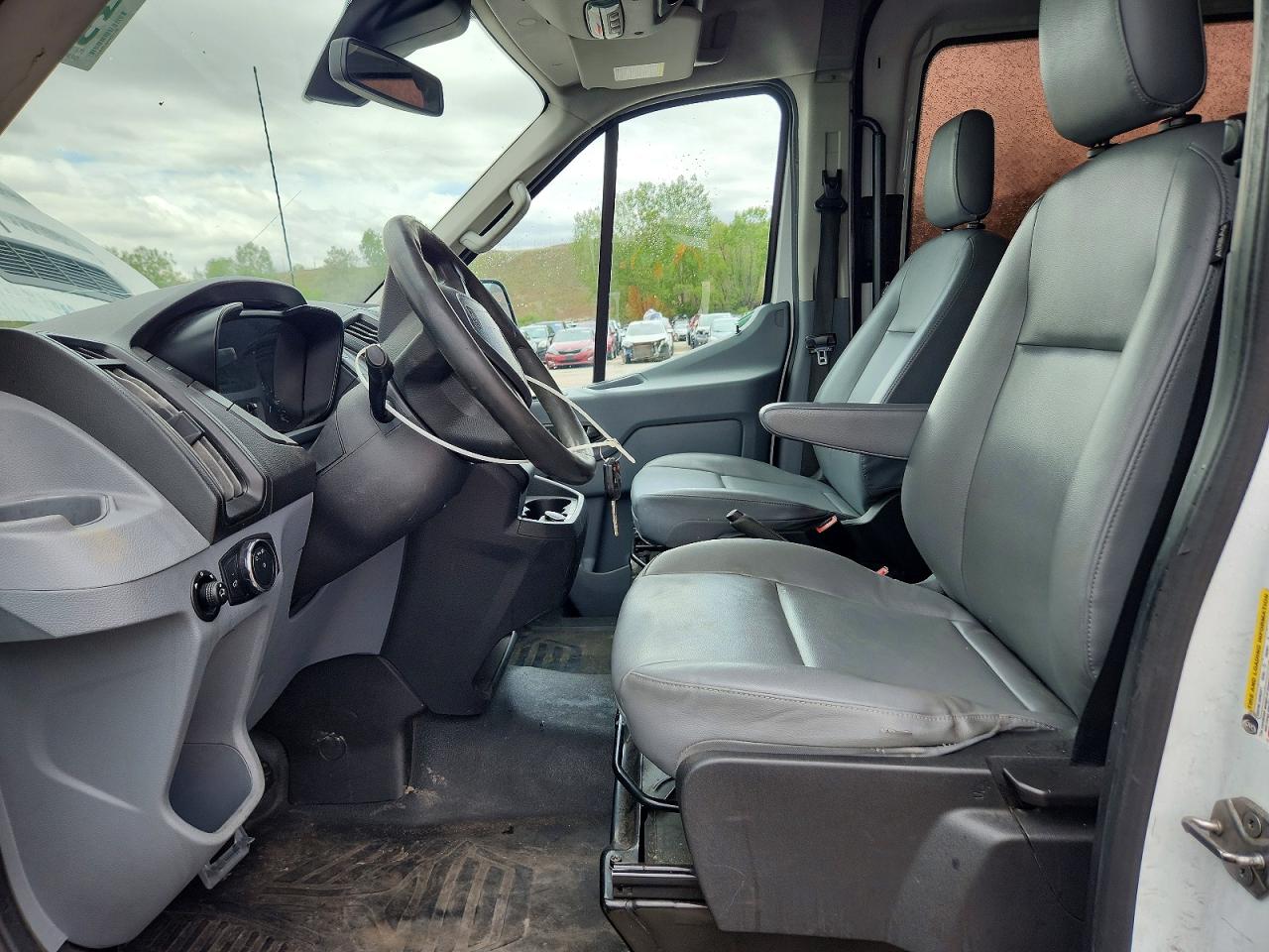 Ford Transit T-150