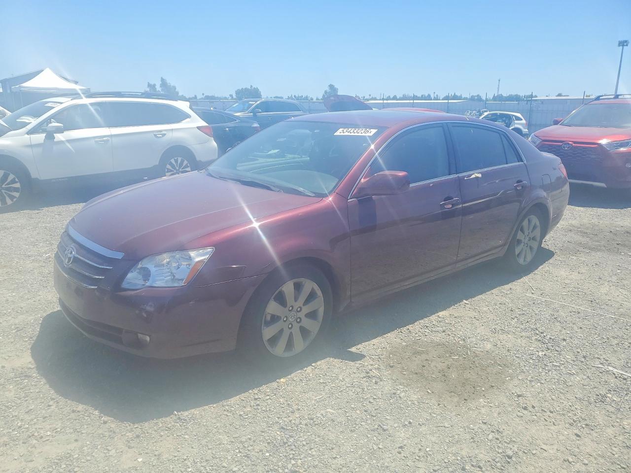 Salvage Toyota Avalon Image