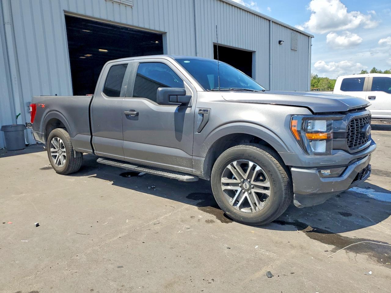 Ford F-150 Super Cab