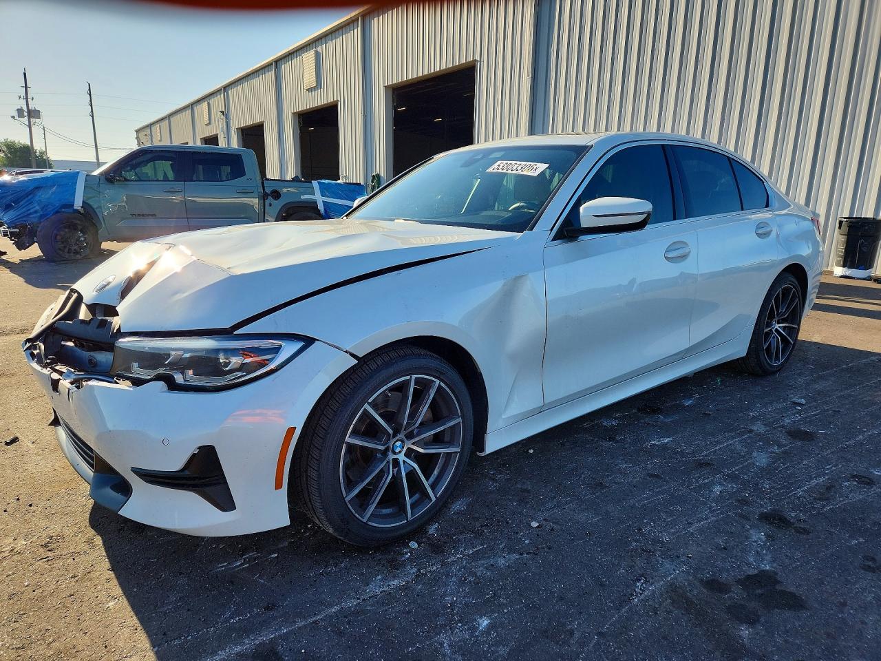 Salvage BMW 3 Series Image