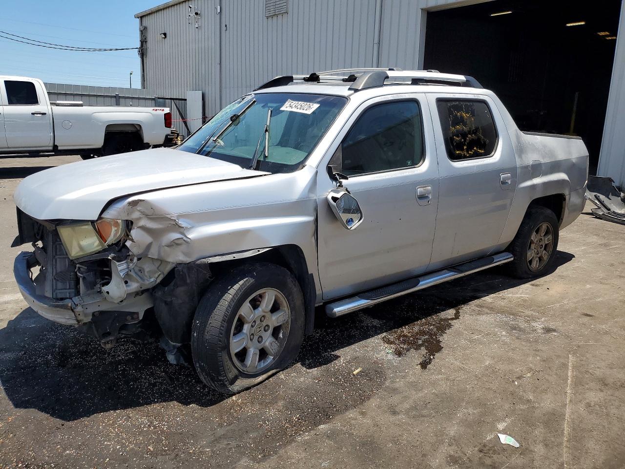 Salvage Honda Ridgeline Image