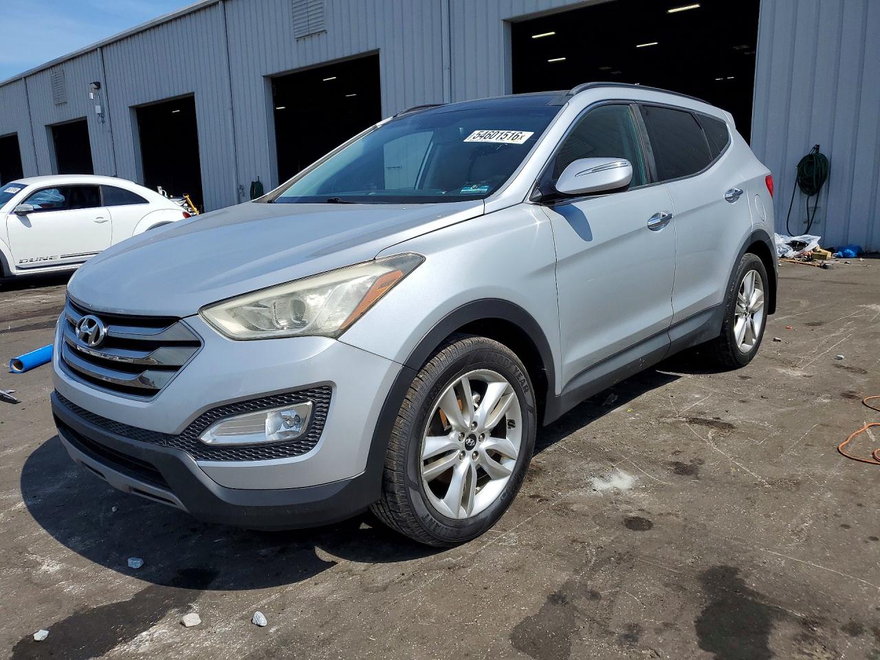 Salvage Hyundai SANTA FE Image