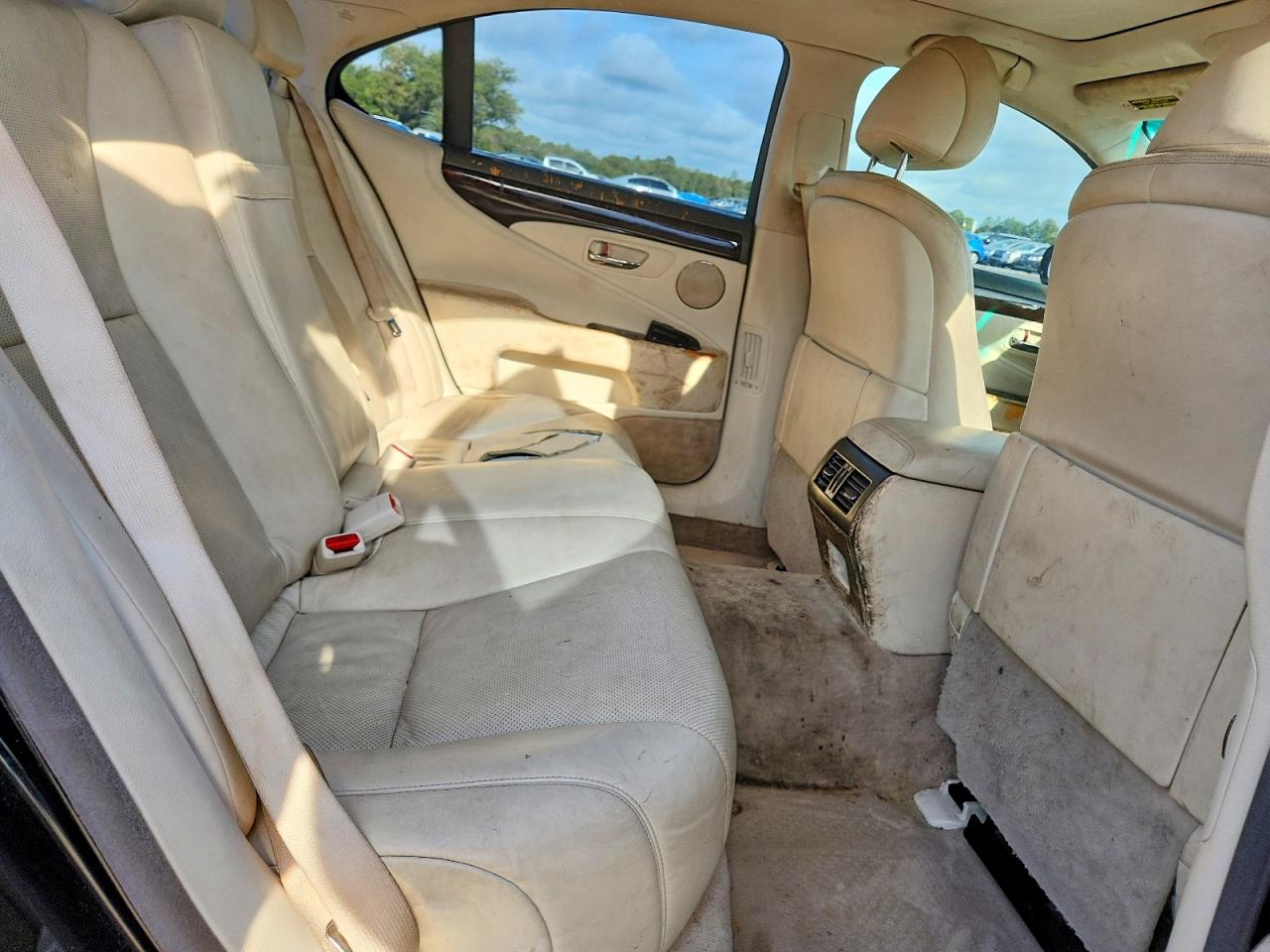 Lexus LS 460