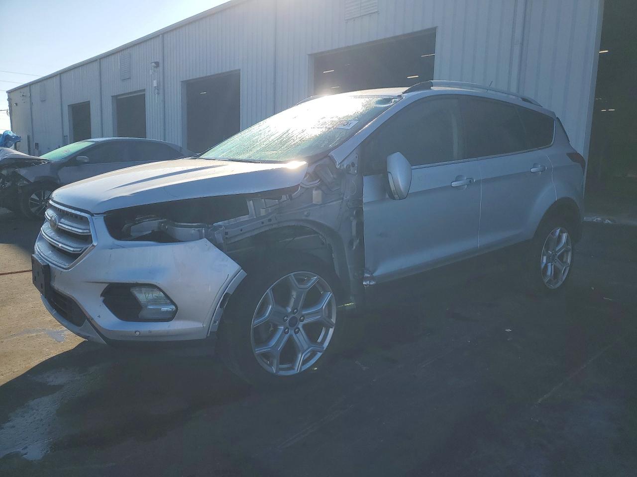 Salvage Ford Escape Image