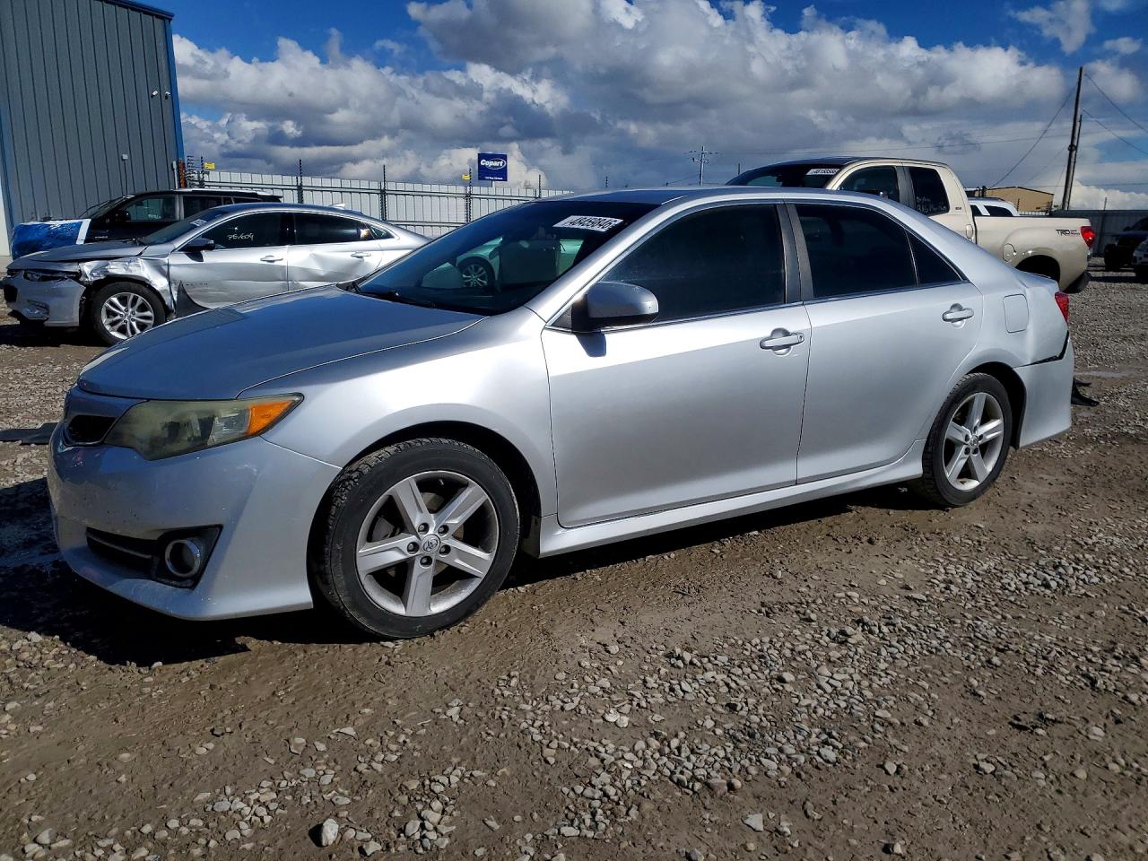 Salvage Toyota Camry Image