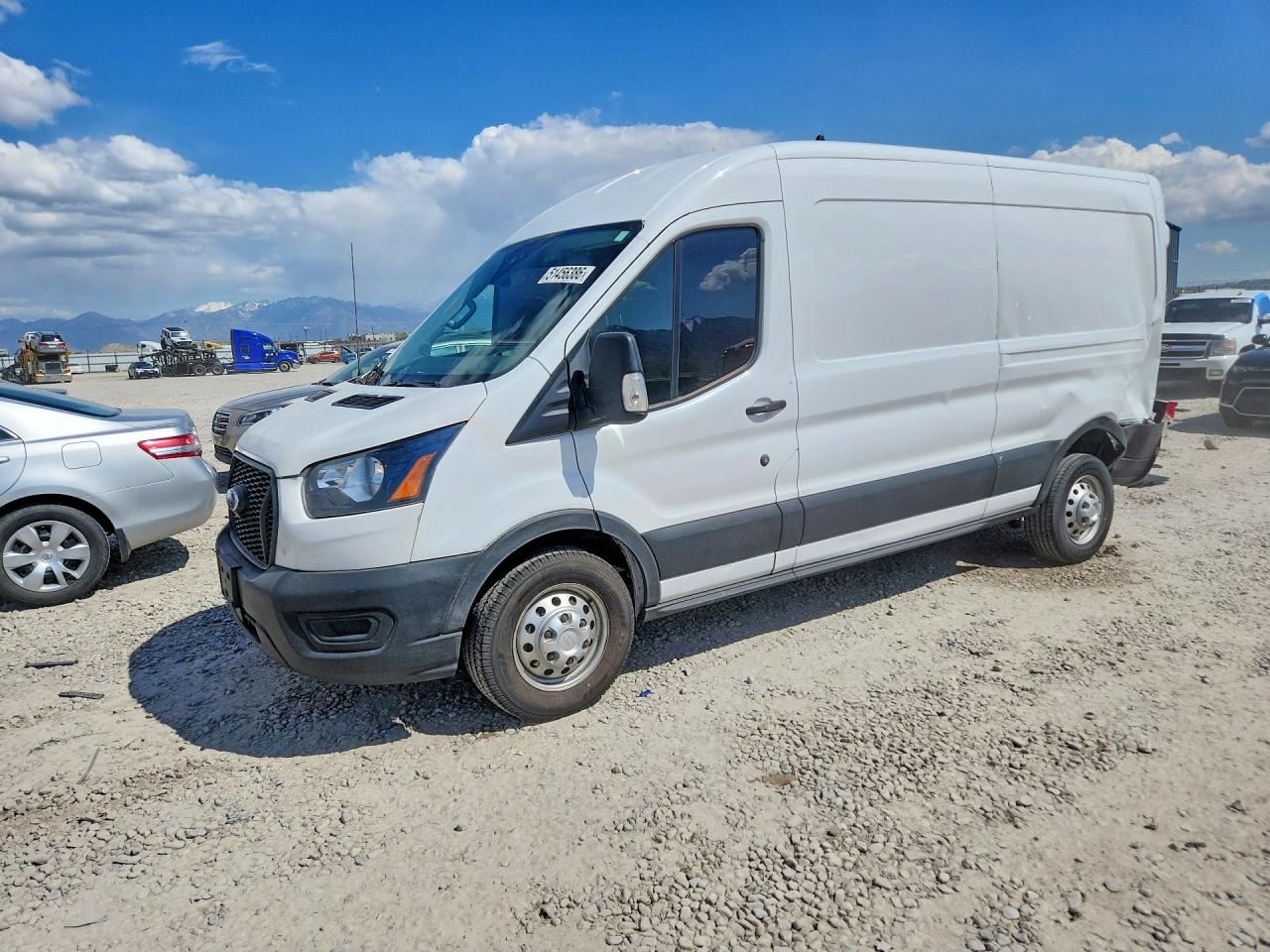 Salvage Ford Transit Image