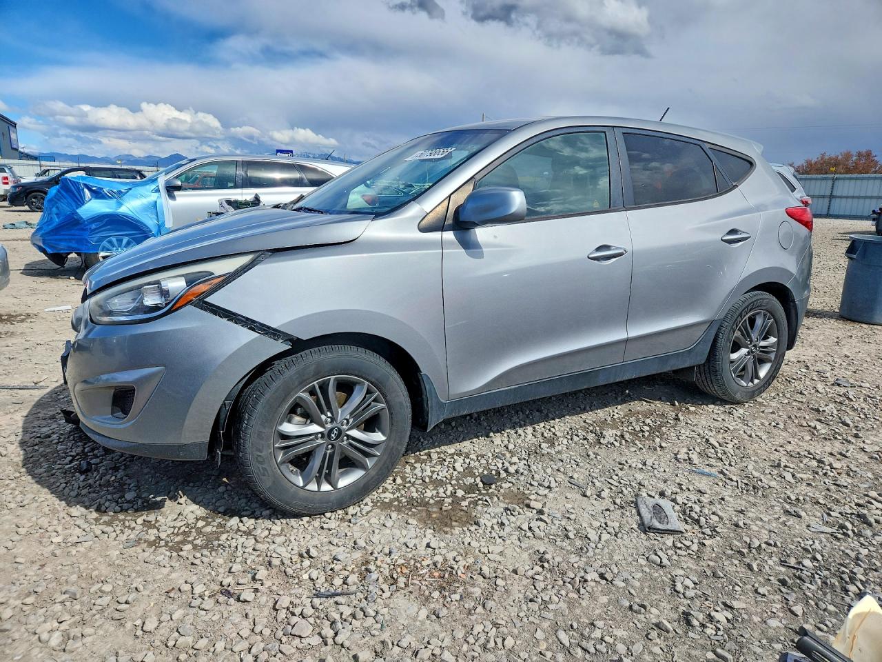 Salvage Hyundai TUCSON Image