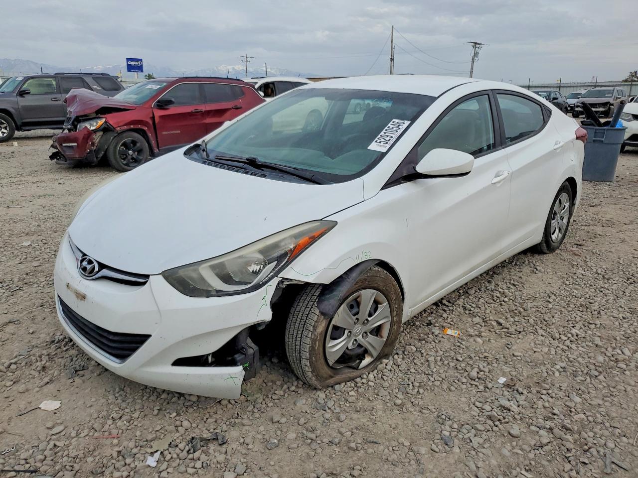 Salvage Hyundai ELANTRA Image