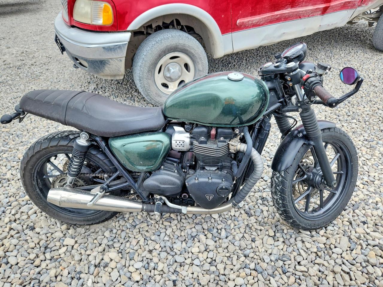 Salvage Triumph Street Image