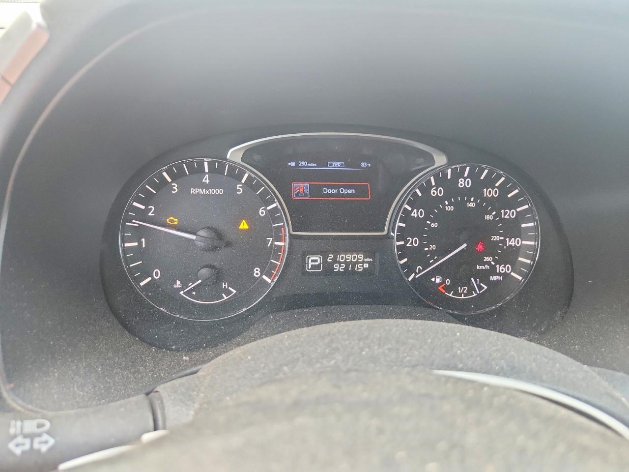 Nissan Pathfinder S