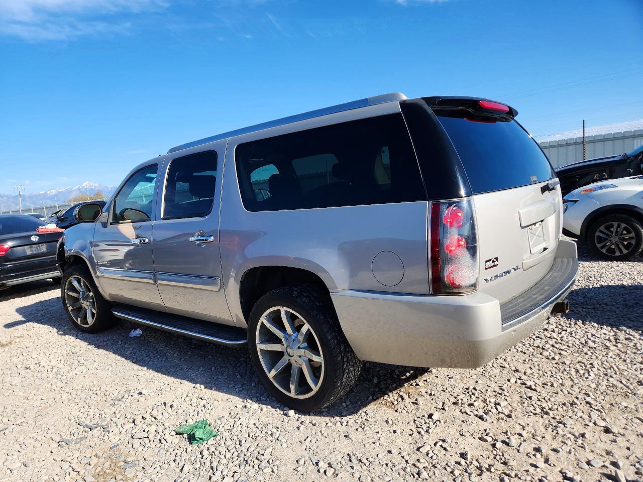 GMC Yukon Denali