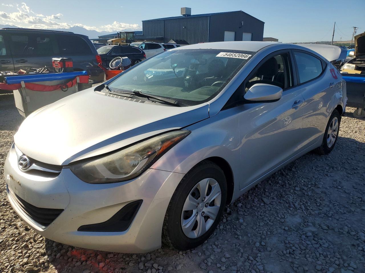 Salvage Hyundai ELANTRA Image