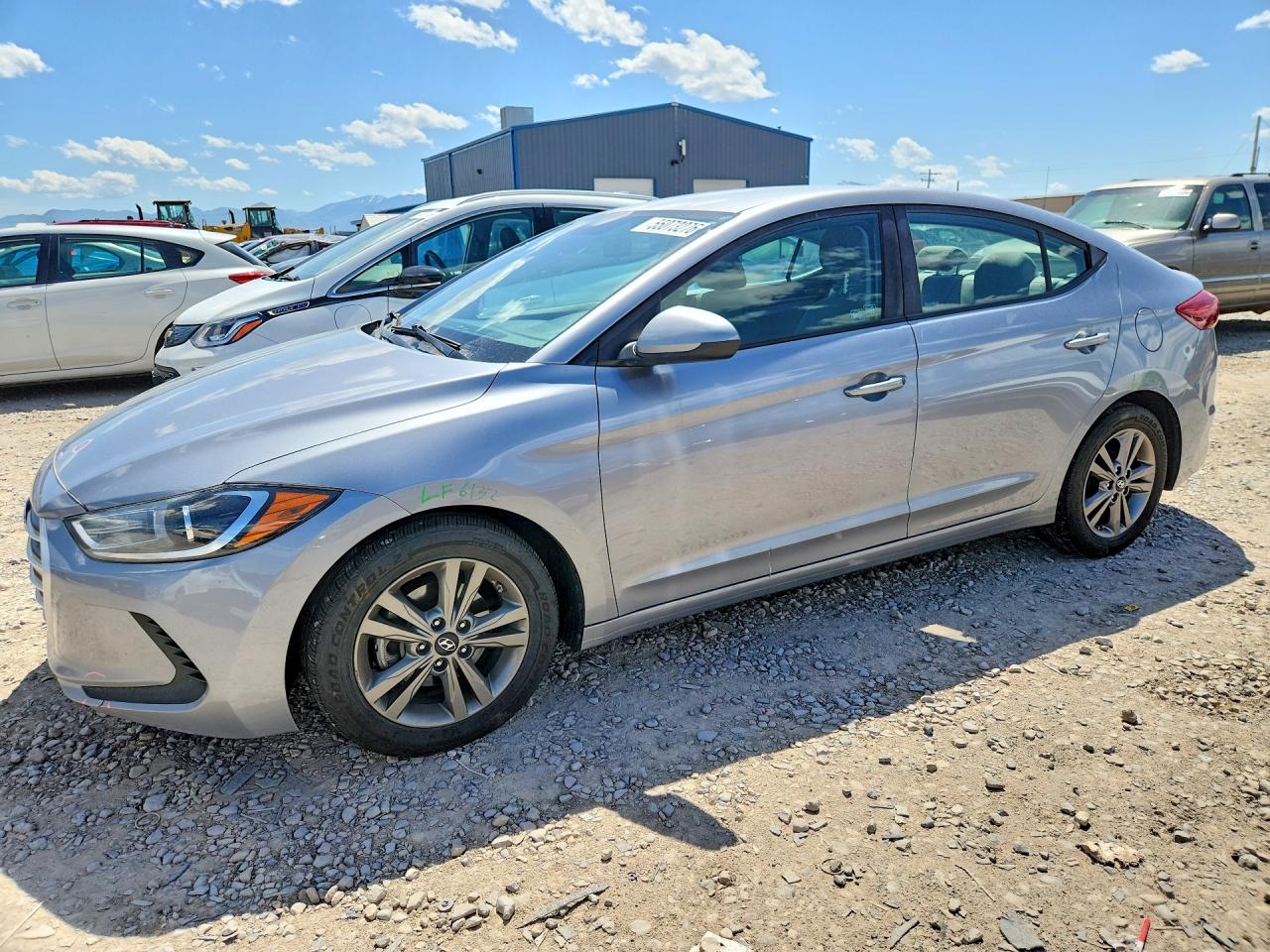 Salvage Hyundai ELANTRA Image