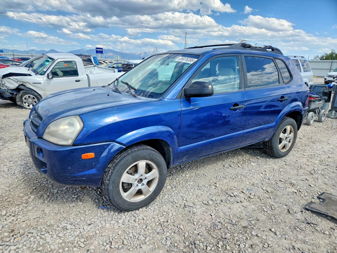 Salvage Hyundai TUCSON Image