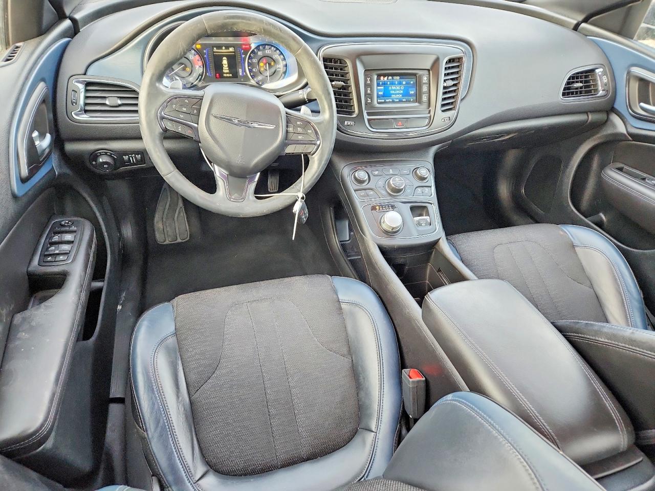 Chrysler 200 S