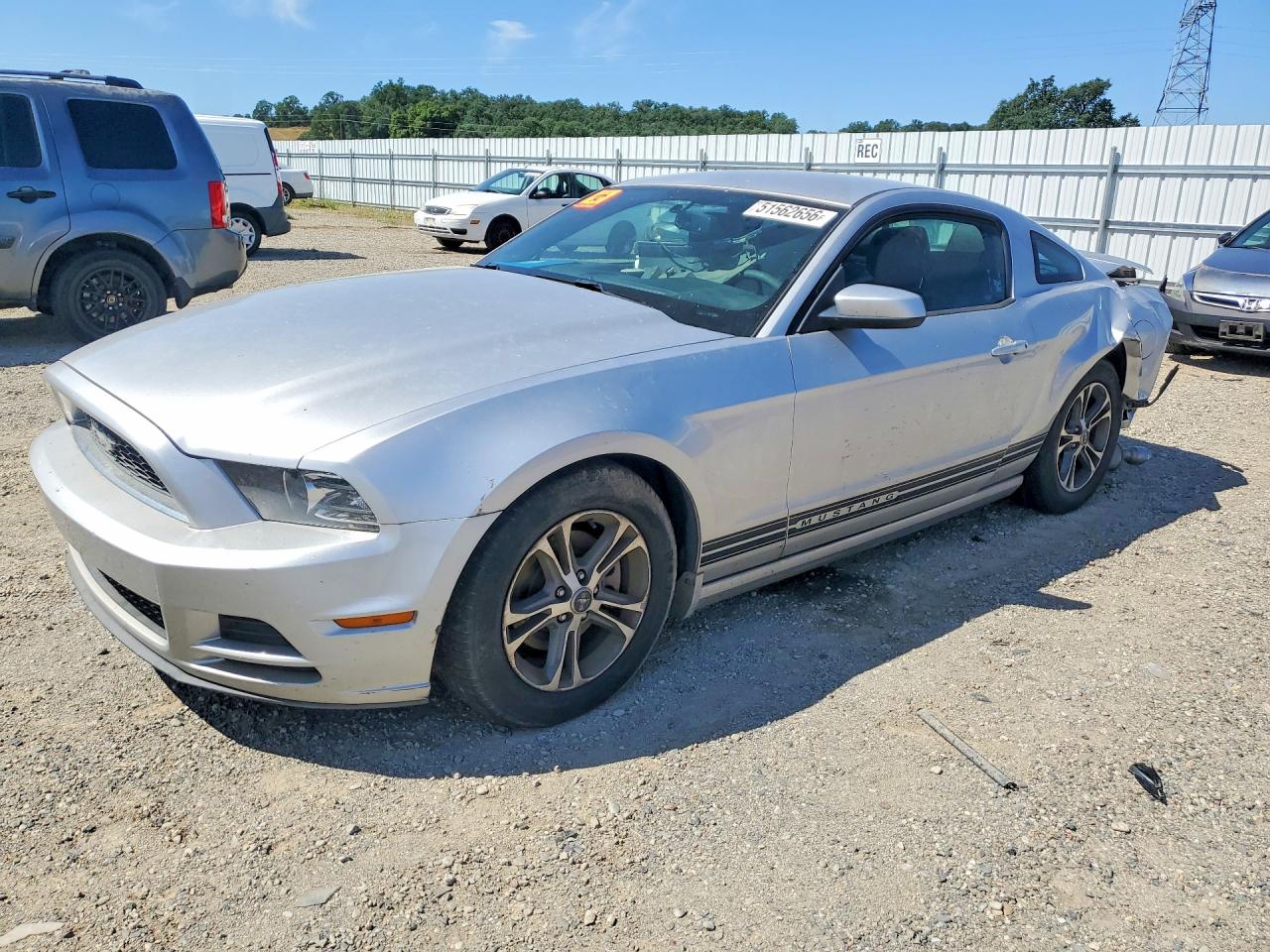 Salvage Ford Mustang Image