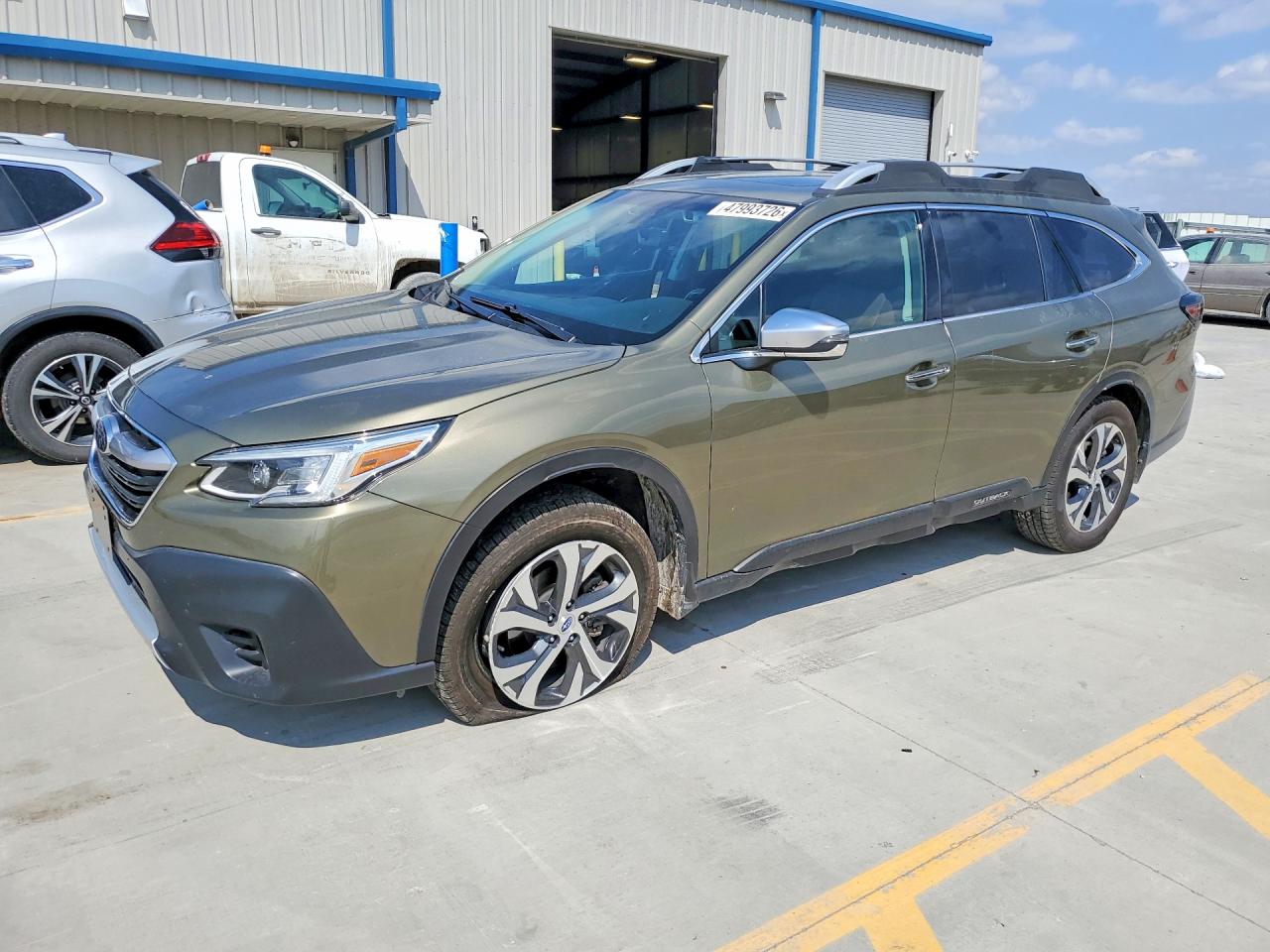 Salvage Subaru Outback Image